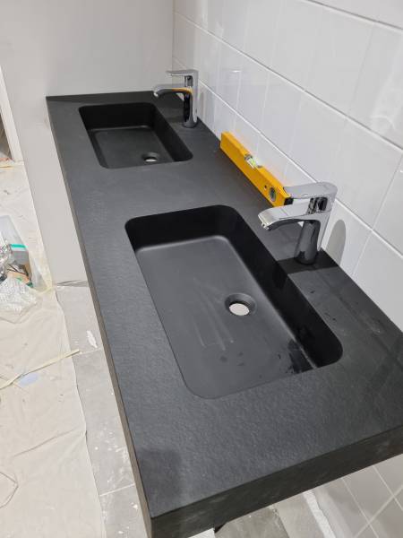 Plomberie et sanitaires dans un local professionnel à Toulouse en Haute-Garonne