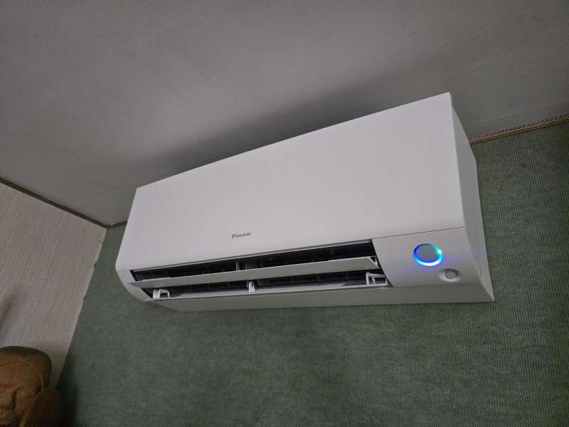 Pose d'une climatisation réversible Daikin dans une maison à Lacroix-Falgarde 31120 (Haute-Garonne)